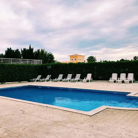 Moura Apartament *